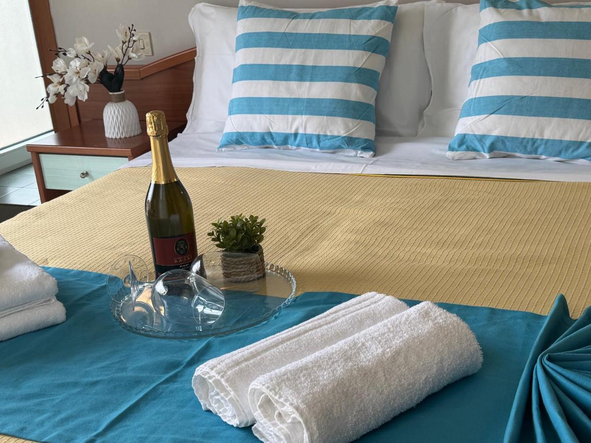 Hotel Villa Caterina Римини Экстерьер фото