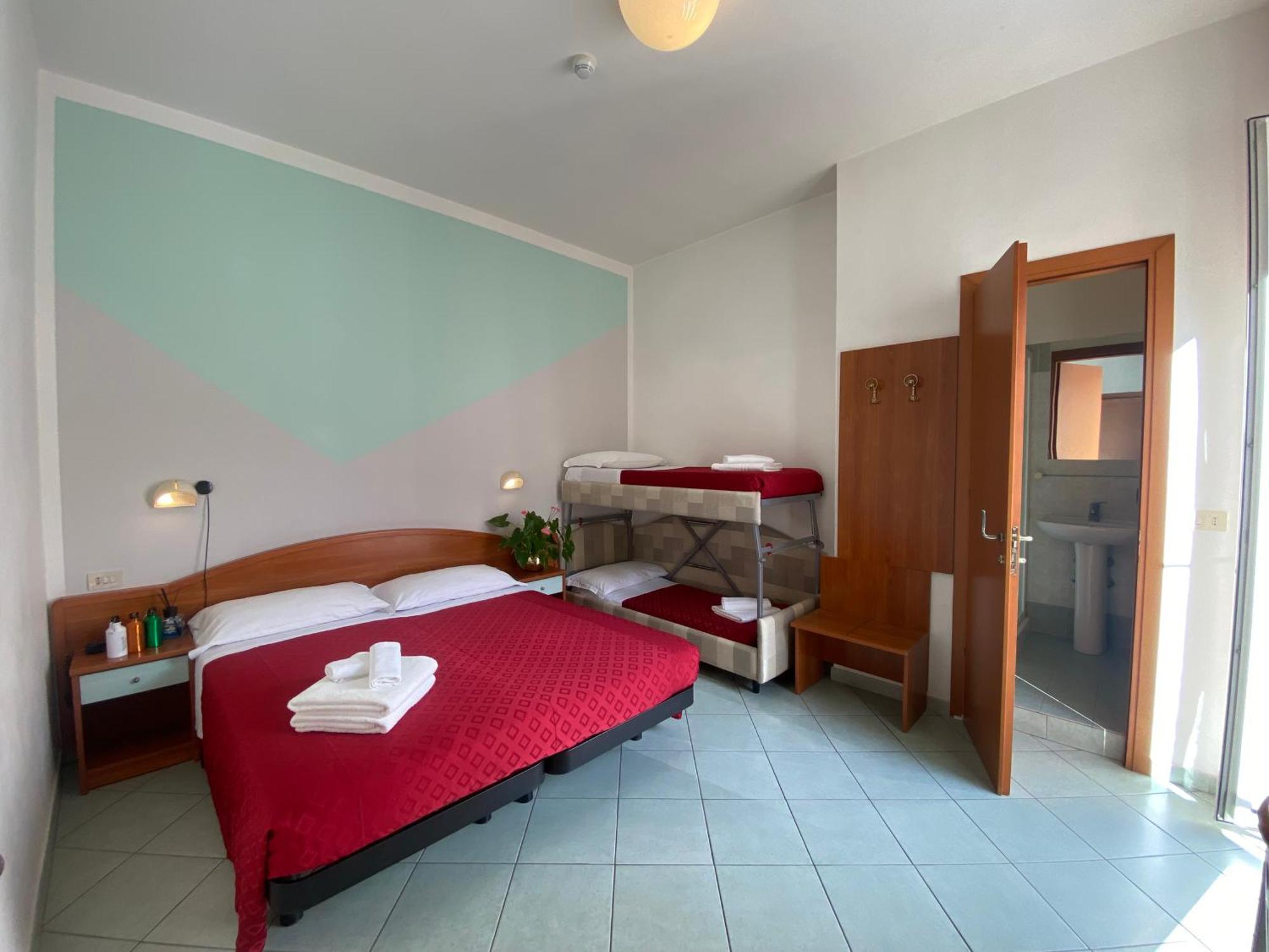 Hotel Villa Caterina Римини Экстерьер фото