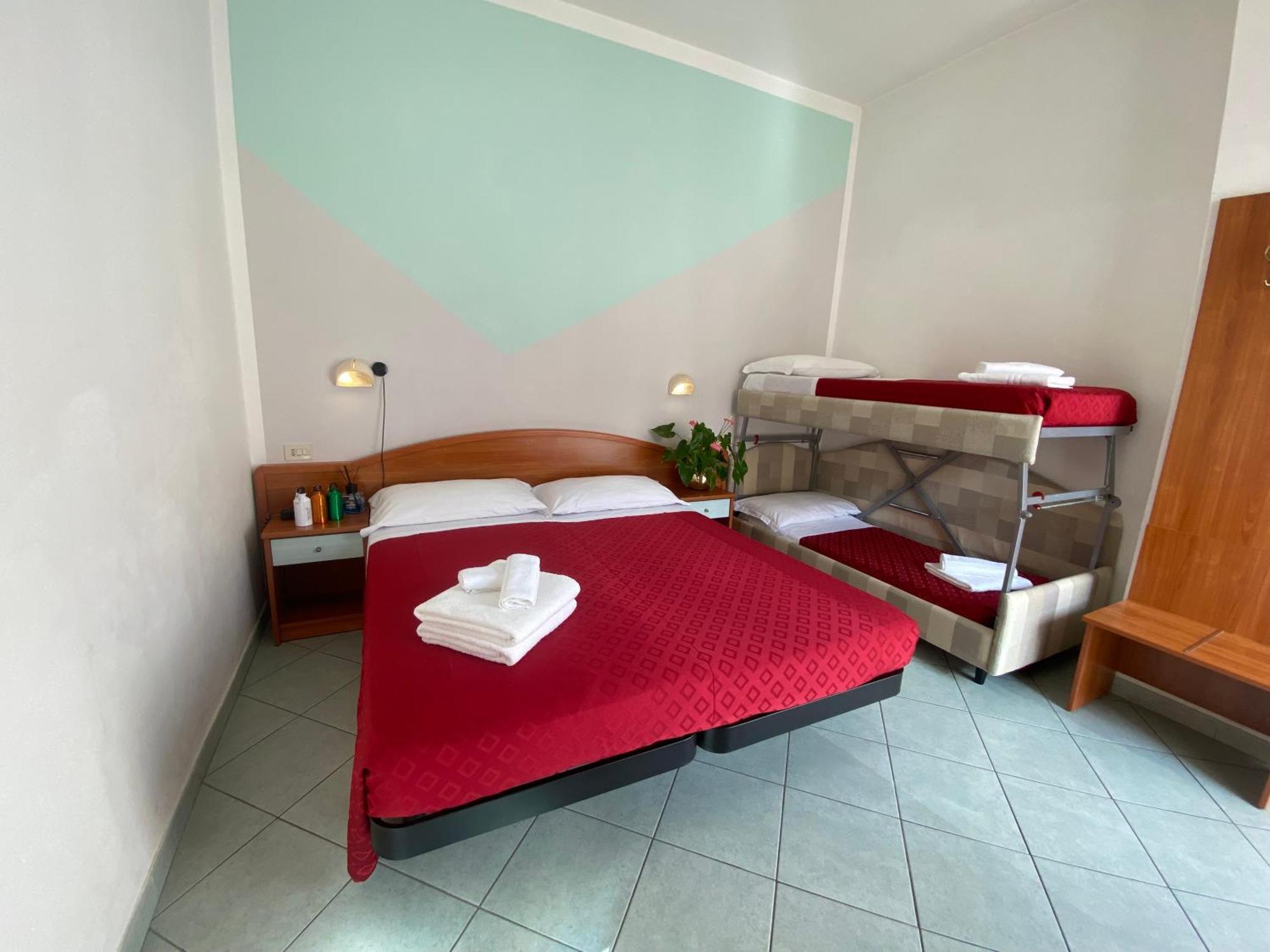 Hotel Villa Caterina Римини Экстерьер фото