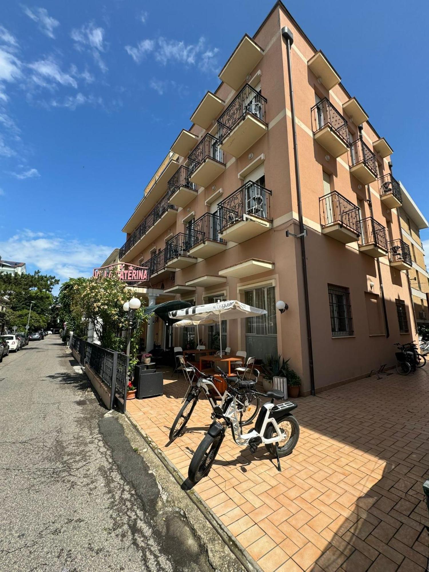 Hotel Villa Caterina Римини Экстерьер фото
